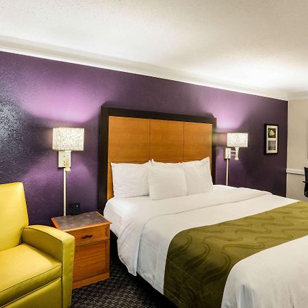 Quality Inn & Suites North Charleston - Ashley Phosphate Eksteriør bilde
