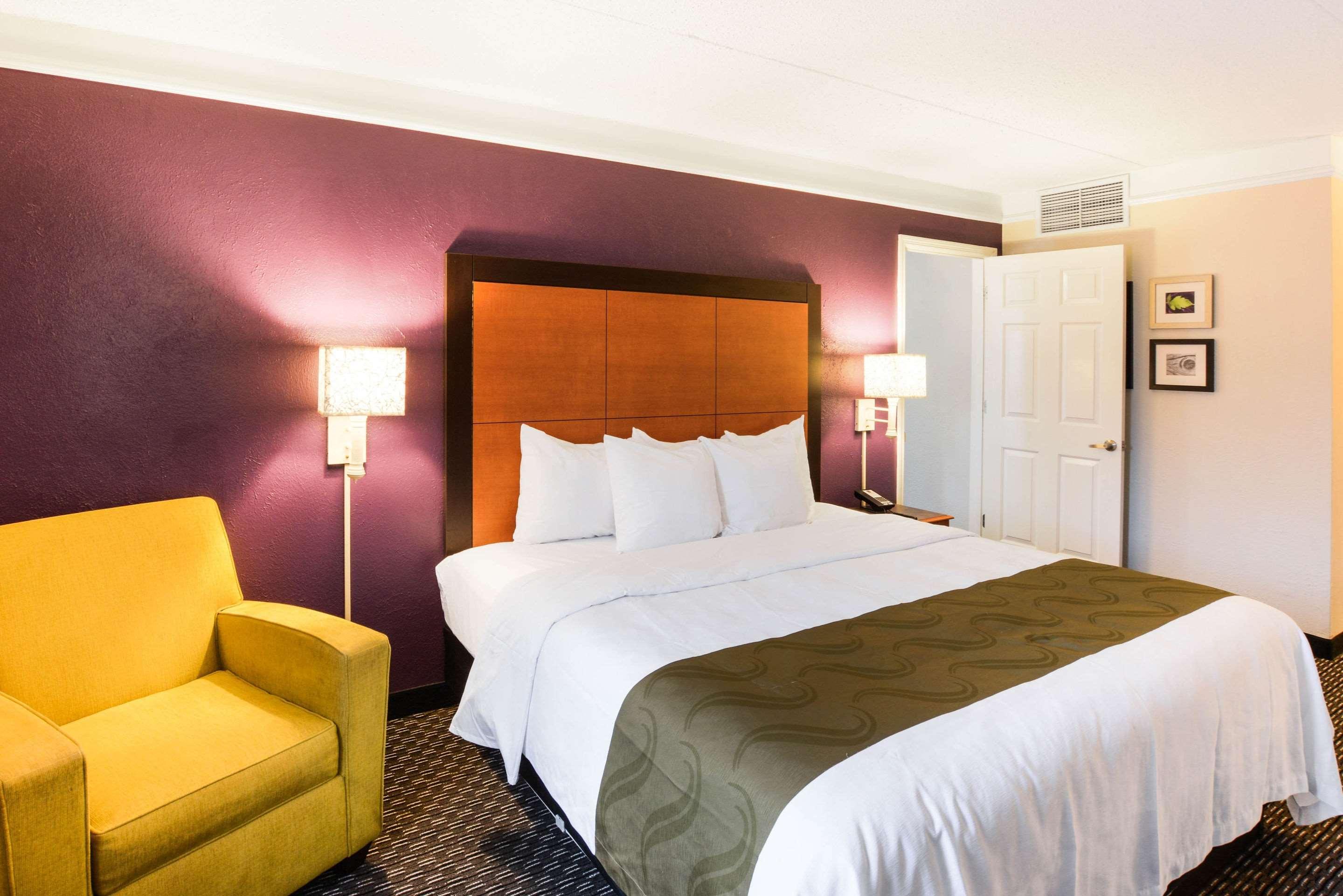 Quality Inn & Suites North Charleston - Ashley Phosphate Eksteriør bilde
