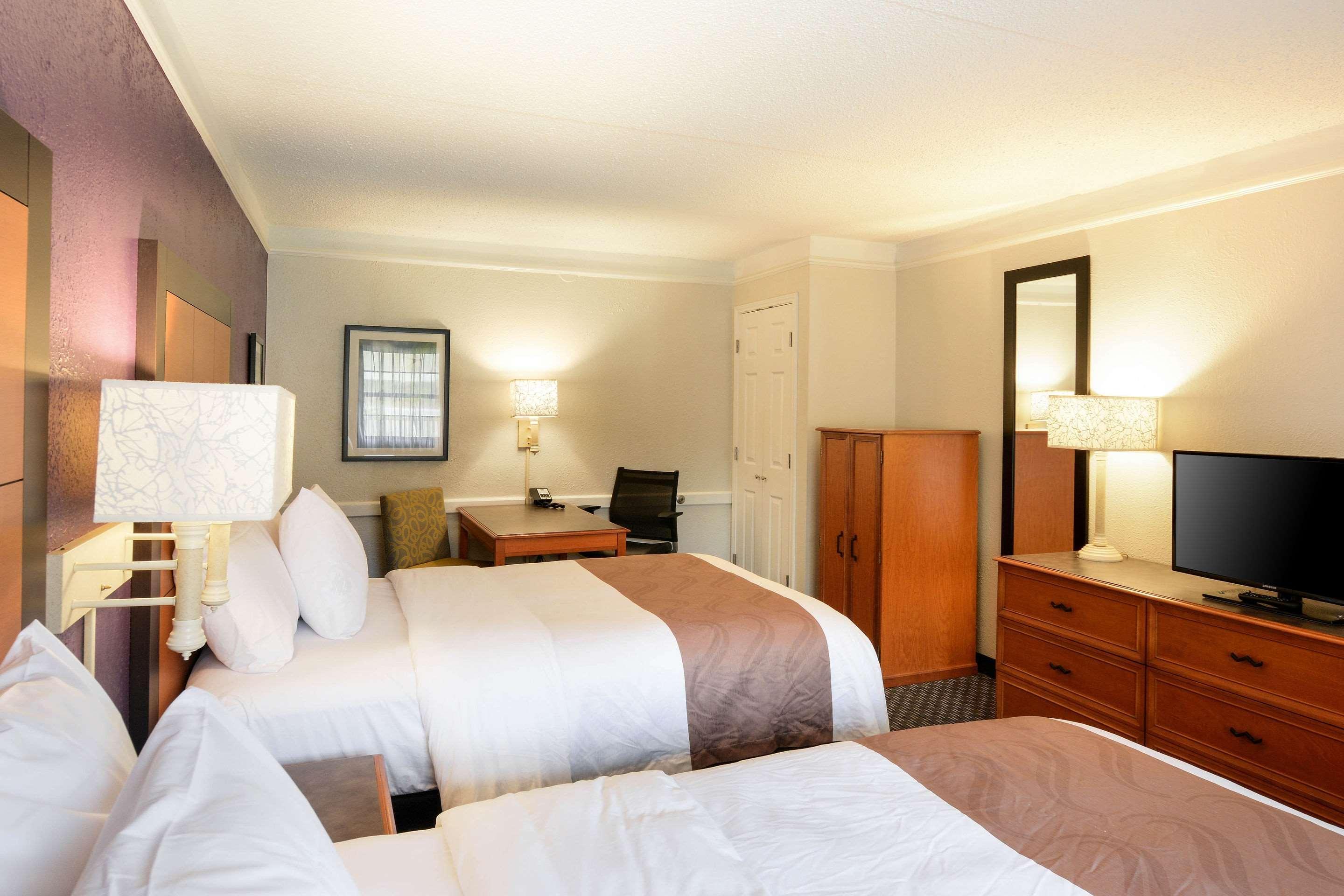Quality Inn & Suites North Charleston - Ashley Phosphate Eksteriør bilde