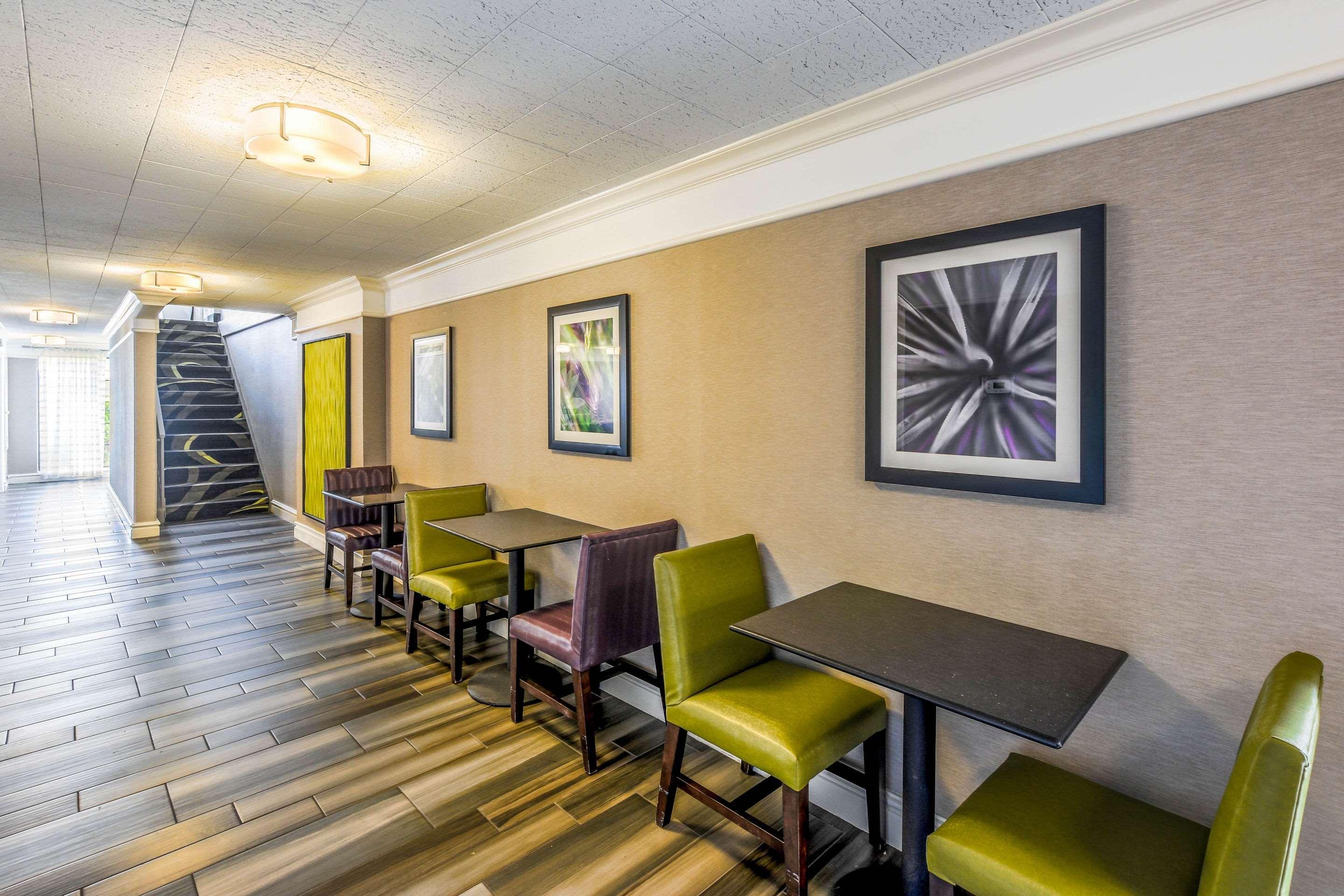 Quality Inn & Suites North Charleston - Ashley Phosphate Eksteriør bilde