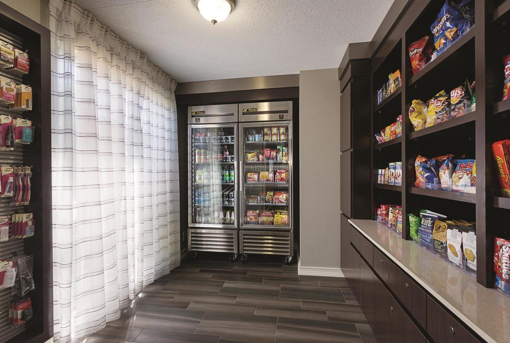 Quality Inn & Suites North Charleston - Ashley Phosphate Eksteriør bilde