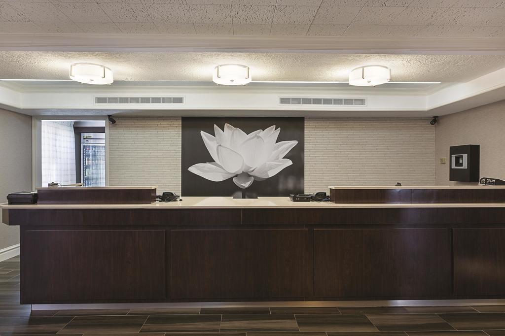 Quality Inn & Suites North Charleston - Ashley Phosphate Eksteriør bilde