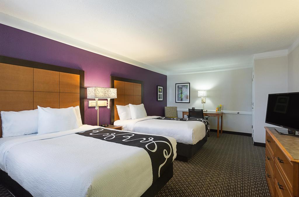 Quality Inn & Suites North Charleston - Ashley Phosphate Eksteriør bilde