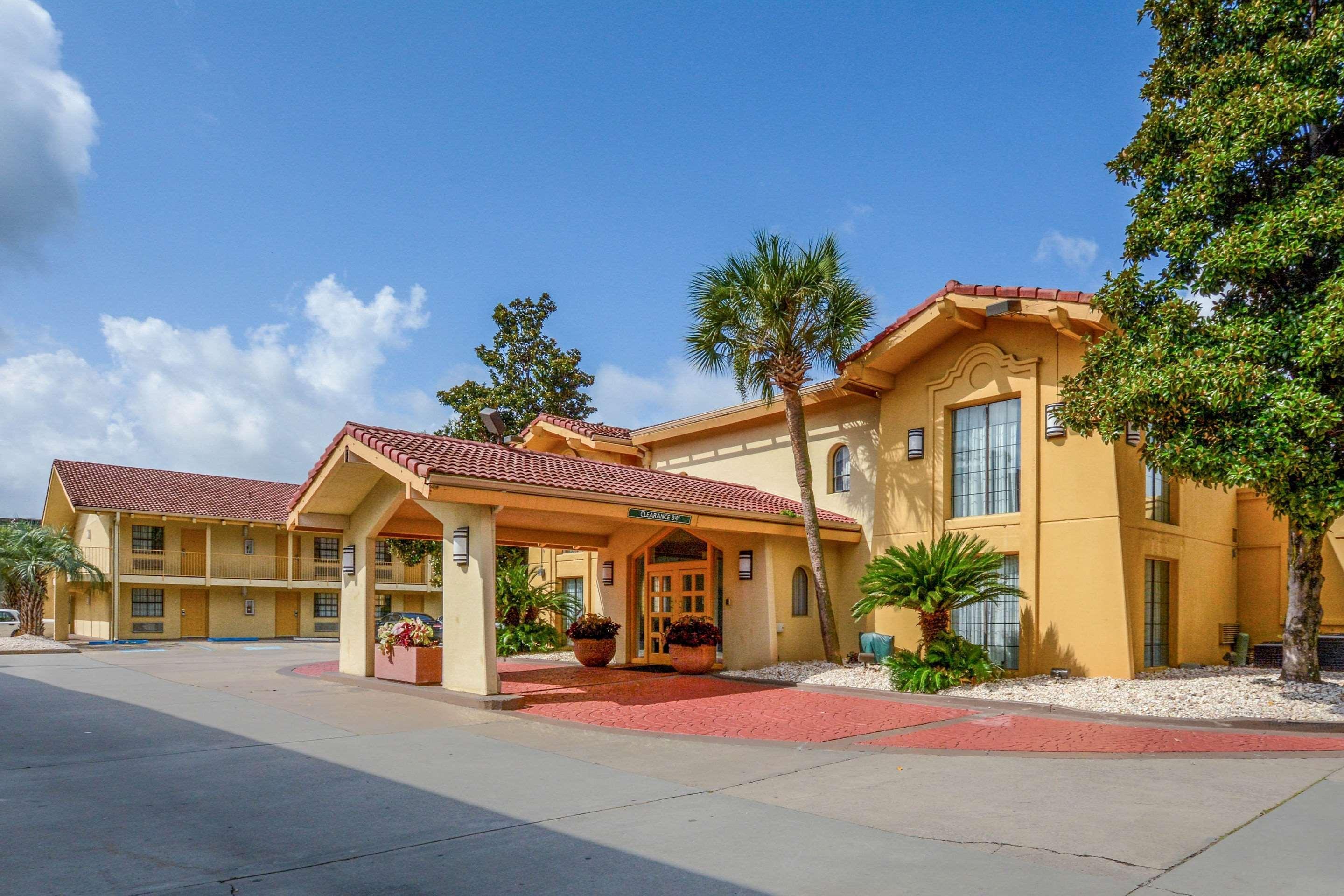 Quality Inn & Suites North Charleston - Ashley Phosphate Eksteriør bilde