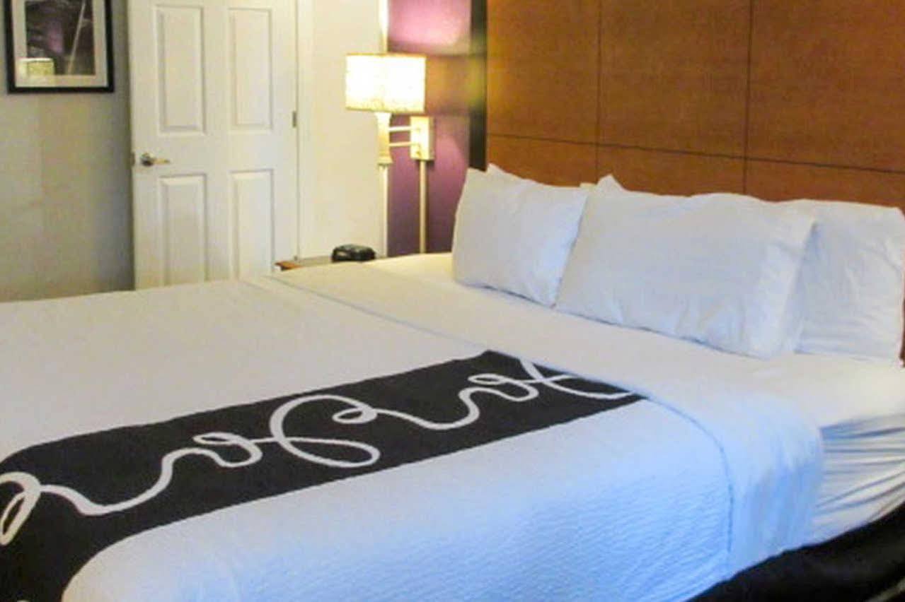 Quality Inn & Suites North Charleston - Ashley Phosphate Eksteriør bilde