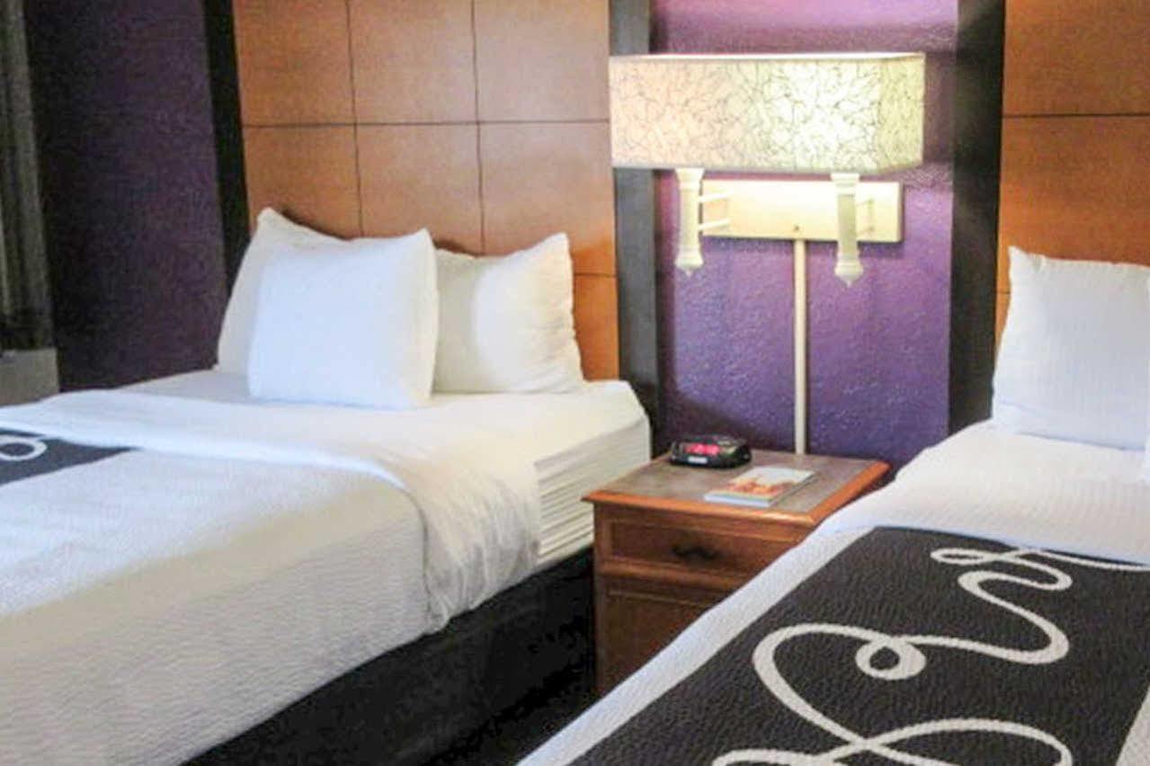 Quality Inn & Suites North Charleston - Ashley Phosphate Eksteriør bilde